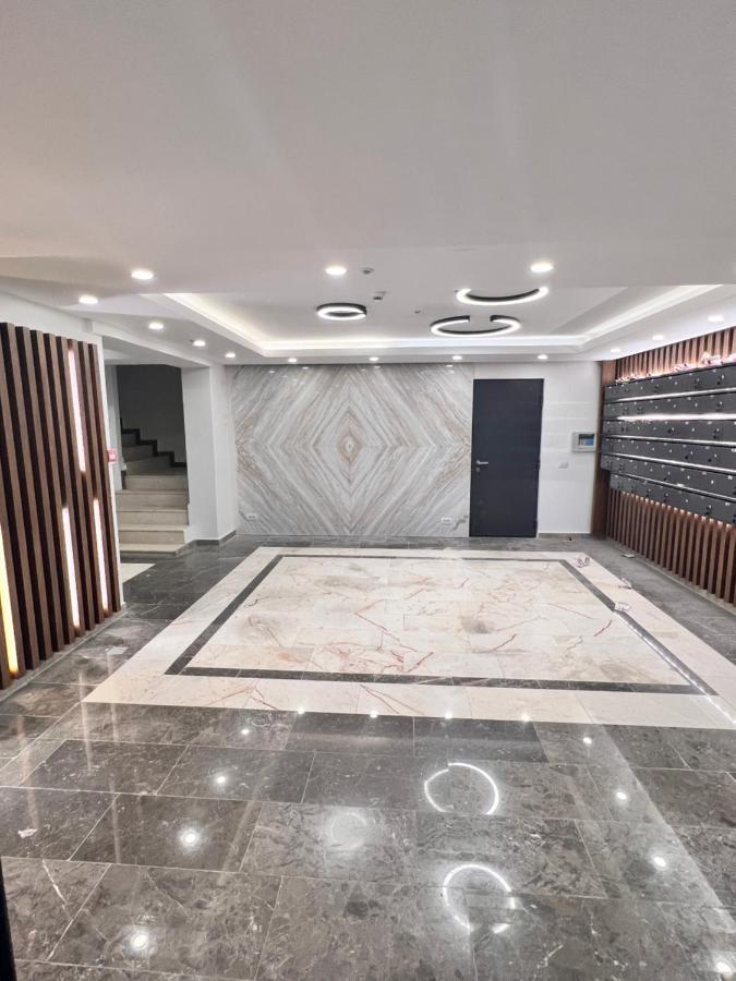 Kitty Studio Sunset Lake Apartment Mamaia Exterior photo